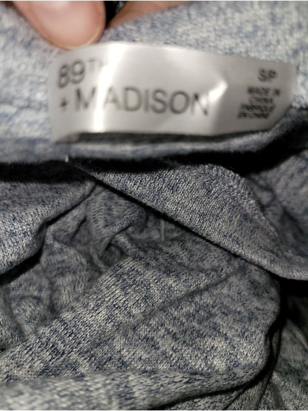 NWT 89th & Madison Gray Sweatshirt With Ruffle Cozy S - Picture 4 of 6